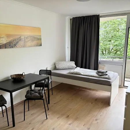 Apartment Monteurwohnung In Koeln-kalk *