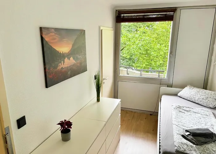 Lägenhet Monteurwohnung In Koeln-kalk *